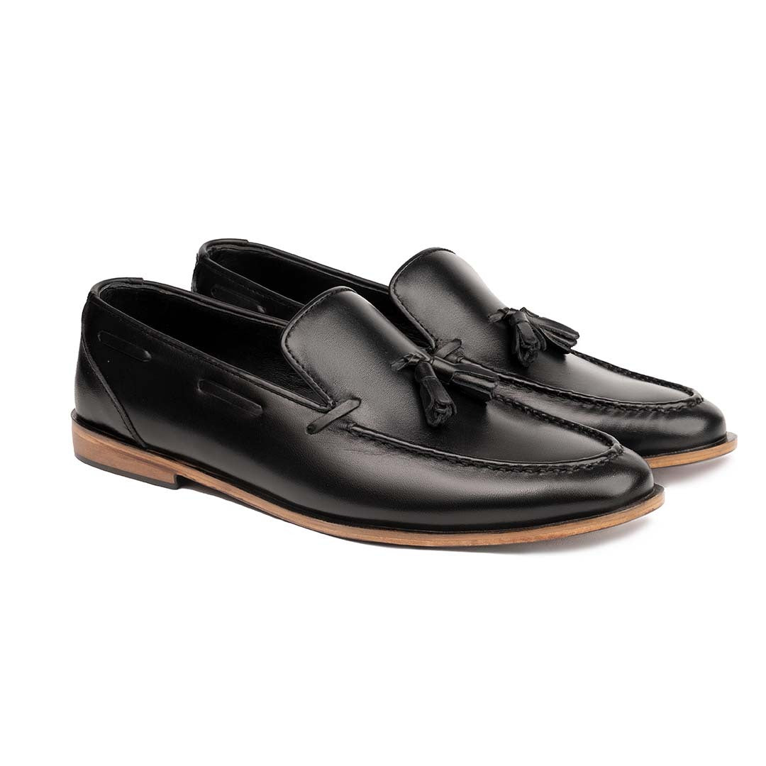 Black Tassel leather shoes