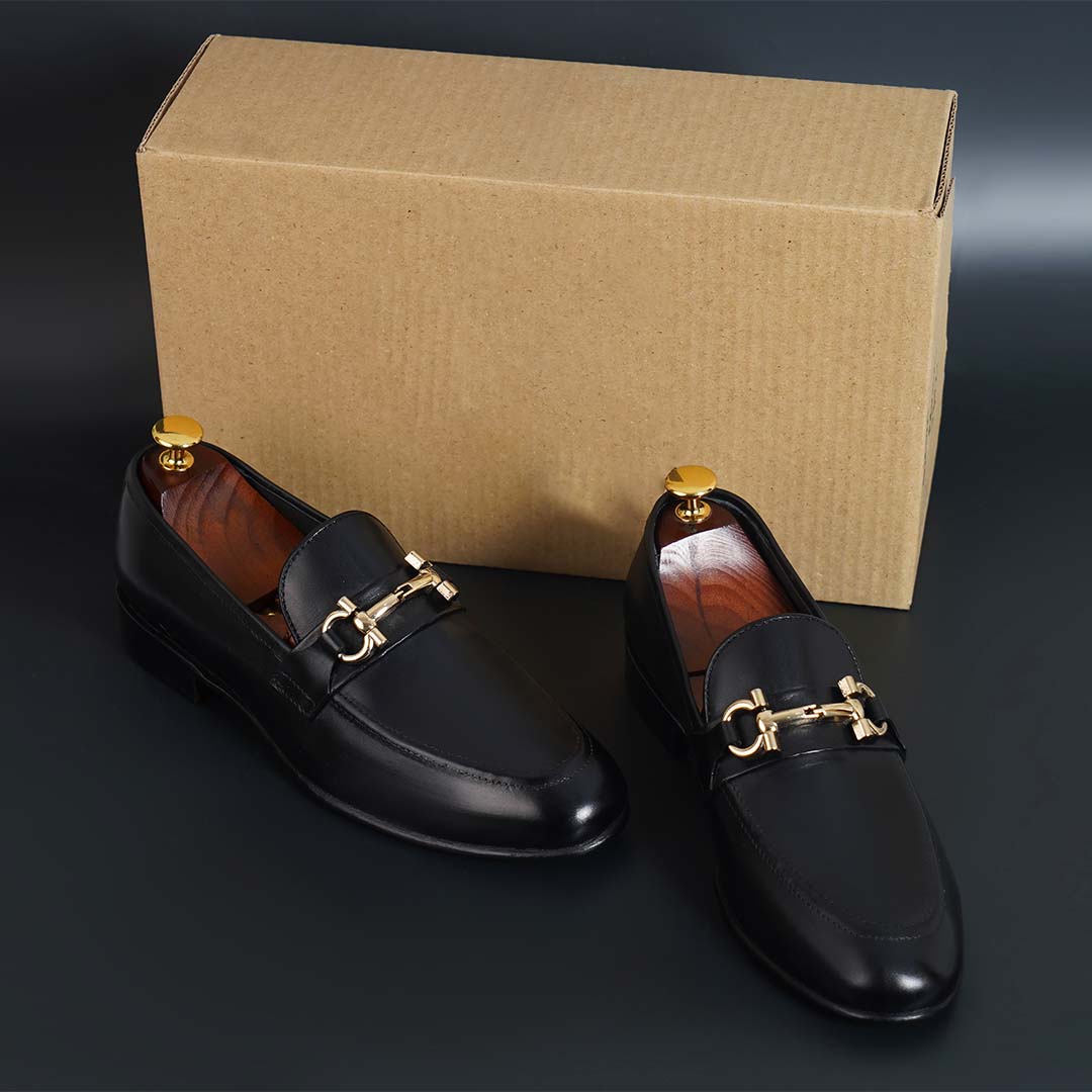 Buckle Black